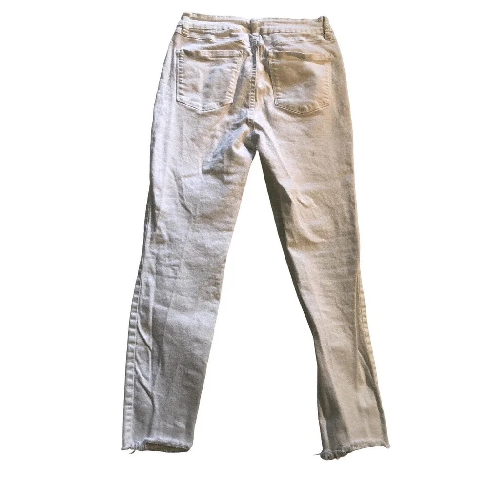 Rewash Brand Gold Button Fly Distressed #Bemore Women's Jeans White 9/29 Raw Hem